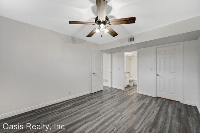 Building Photo - 1 br, 1 bath House - 605 S. Royal Crest Ci...