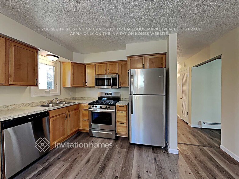 Building Photo - 1146 7th Ave S