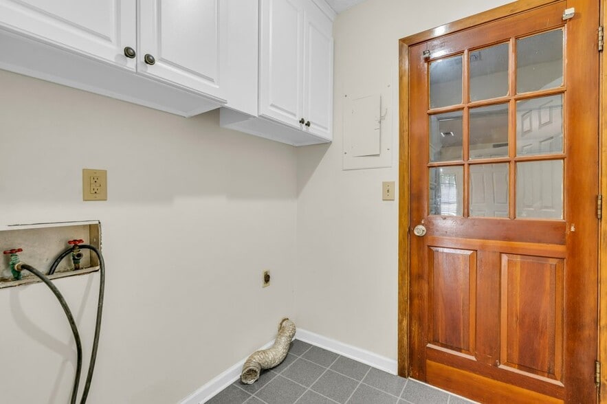 Building Photo - 2804 Plum Rd