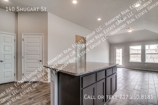 Building Photo - 140 Shugart St
