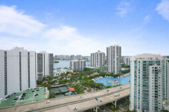 Building Photo - 19355 Turnberry Way