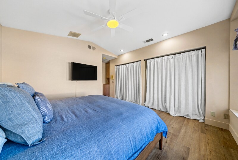 Building Photo - 76797 California Dr