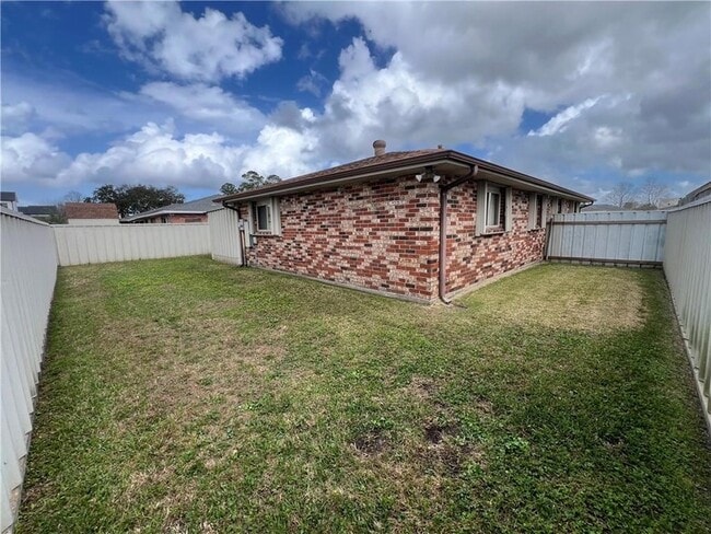 Building Photo - 3508 Decomine St