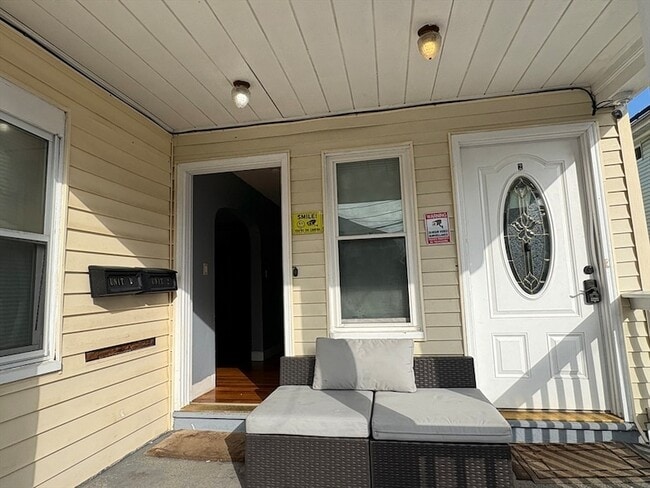 Primary Photo - 40 Rockdale St