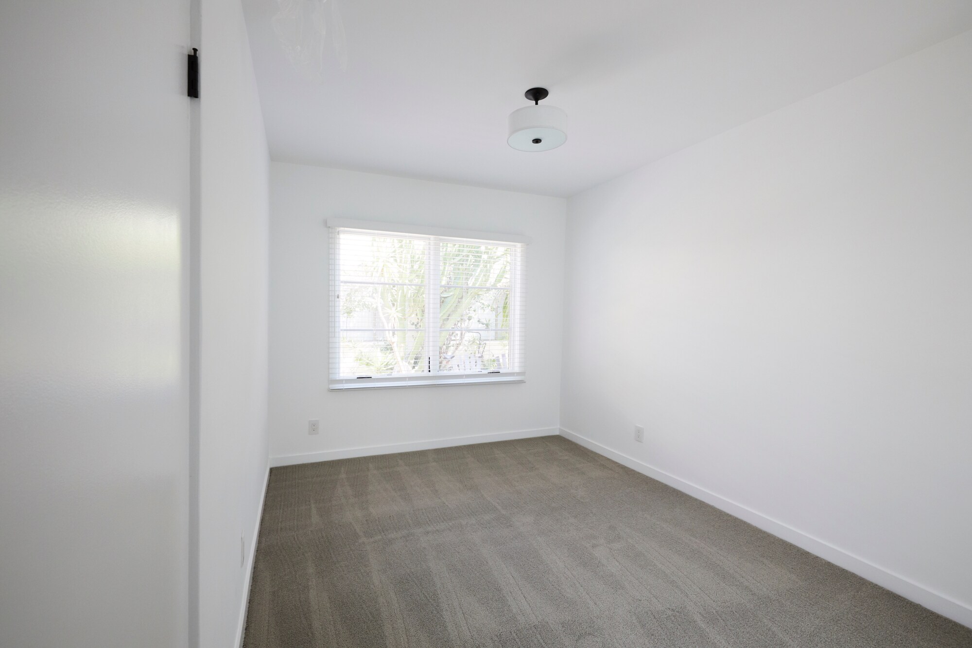 Building Photo - 640 Santa Clara Ave