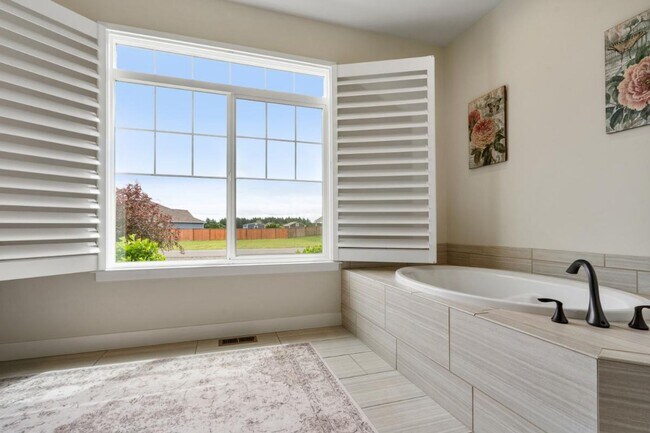 Building Photo - Luxury Yelm Estate on ¾ Acre with Custom Outdoor Living, Loft, A/C & Designer Kitchen!