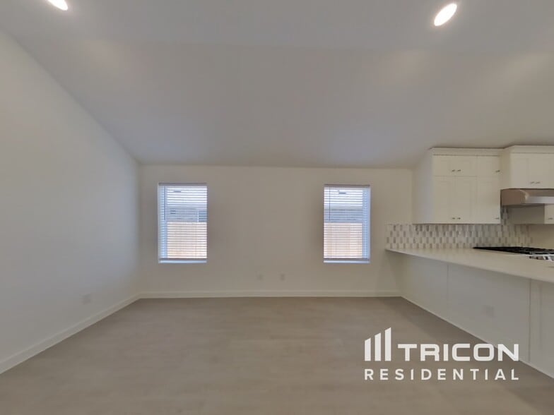 Building Photo - 3024 Pintail Green Dr