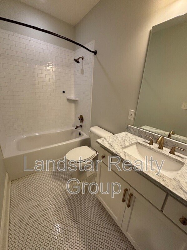 Building Photo - 6411 Moonseed St