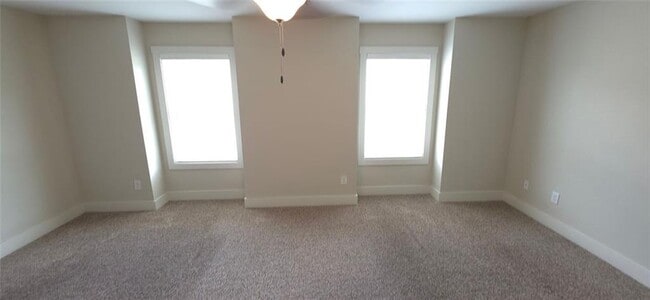 Building Photo - 1716 Lincoln Dr