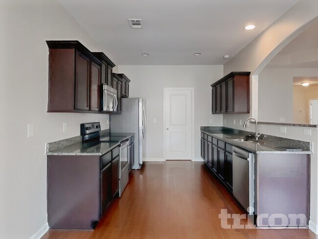 Building Photo - 7509 Nathaniel Woods Blvd