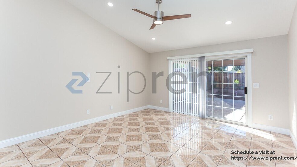 Building Photo - 391 Cll Cabezal