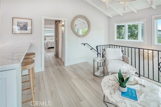 Building Photo - 410 Acacia Ave