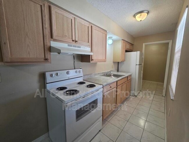 Building Photo - 1122 Mercury Dr W