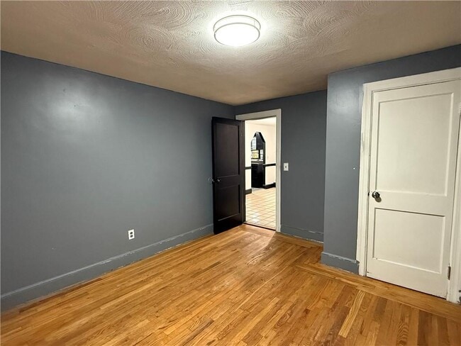 Building Photo - 121 Central Ave