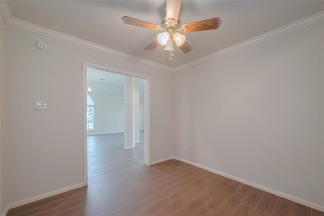 Building Photo - 11106 Fairway Dr