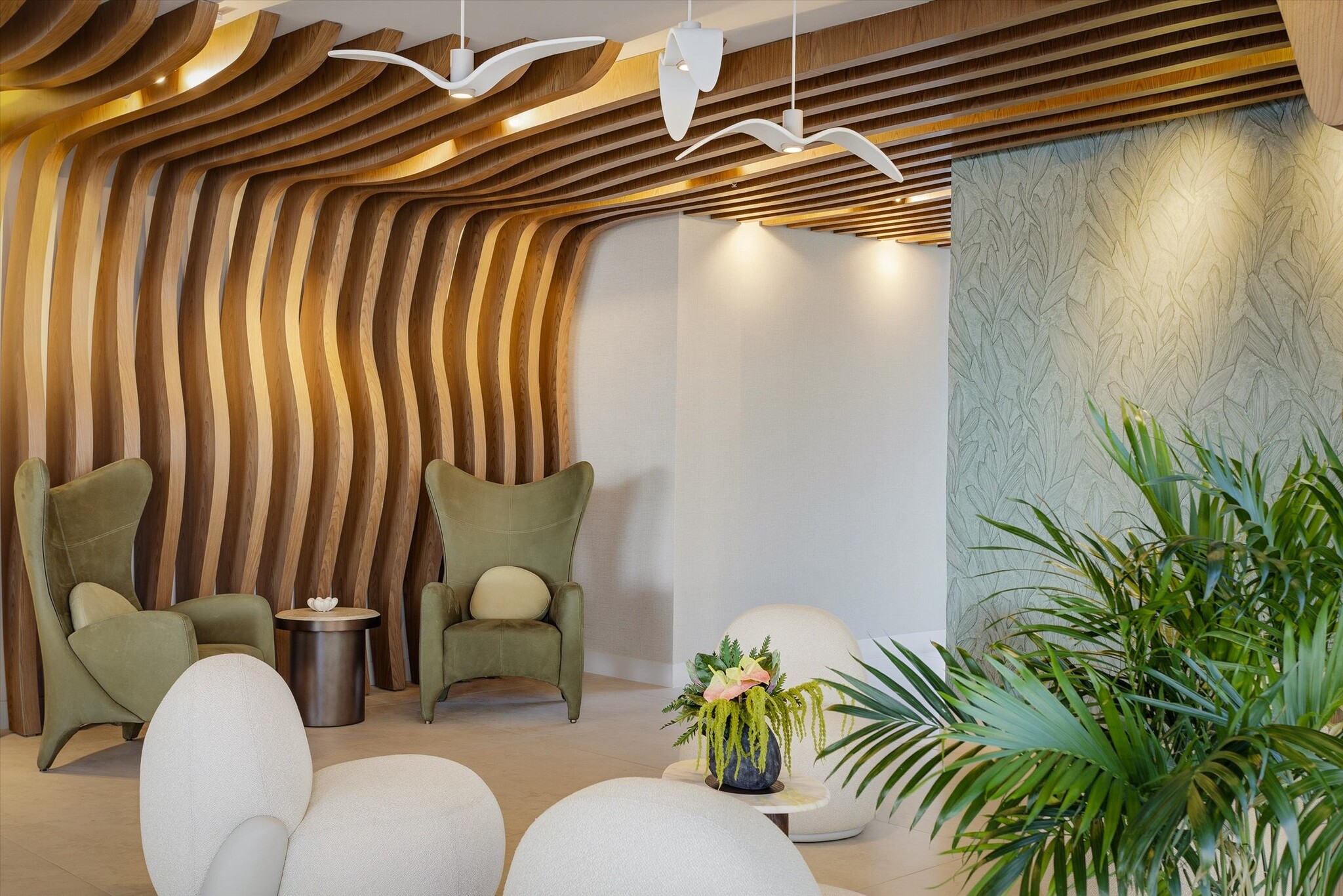 Building Photo - 700 NE 24th St