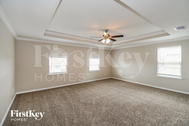 Building Photo - 10286 Magnolia Hills Dr