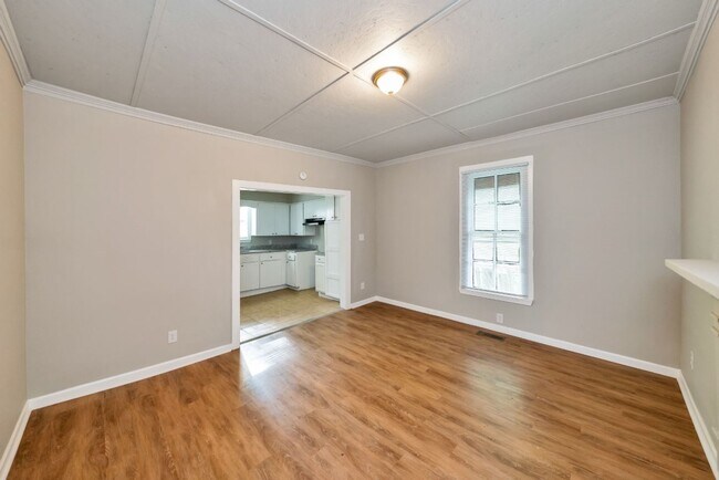 Building Photo - Move-In Ready House for Rent in Talladega!...