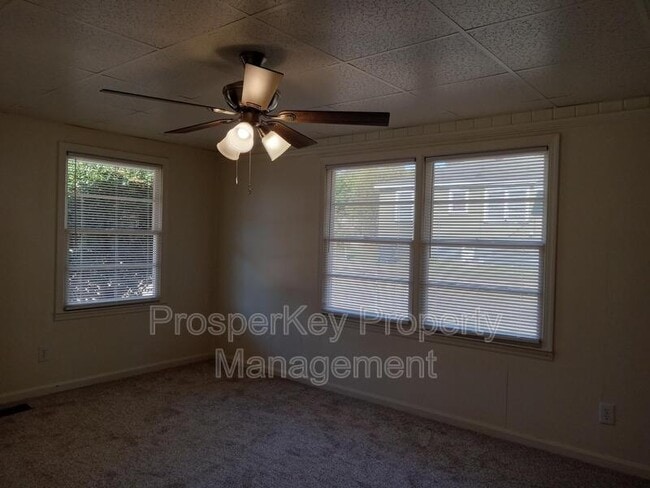 Building Photo - 1820 18th Ave