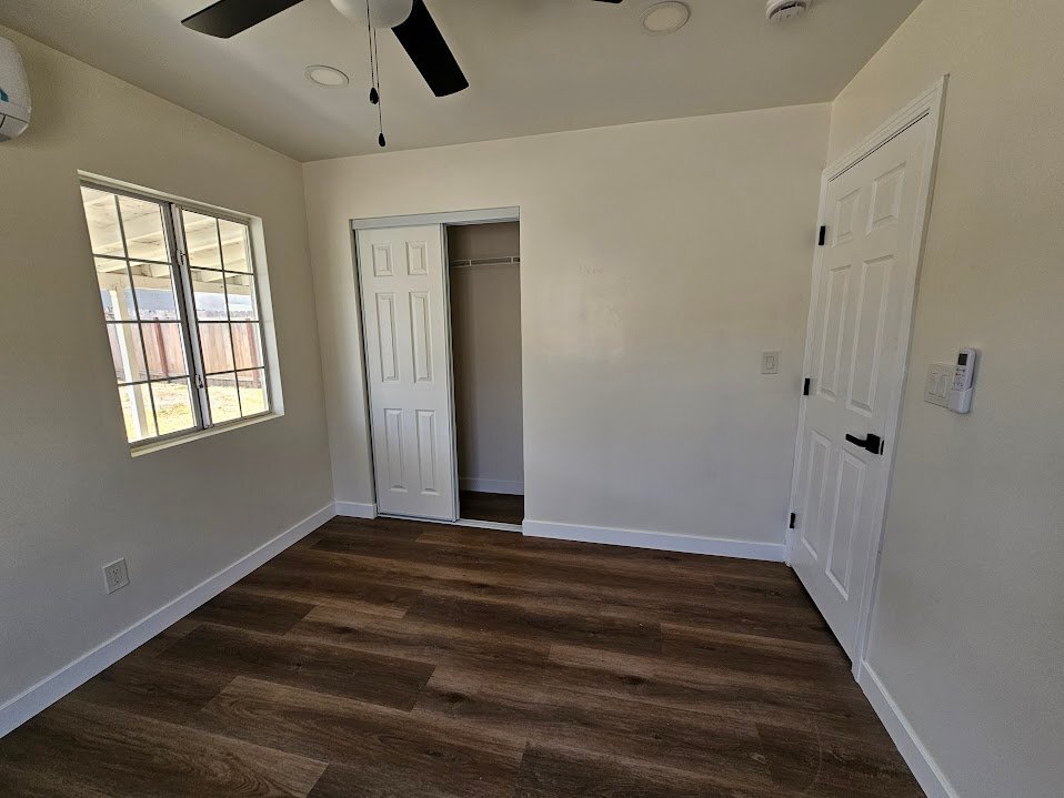 Building Photo - 873 Riverlawn Ave