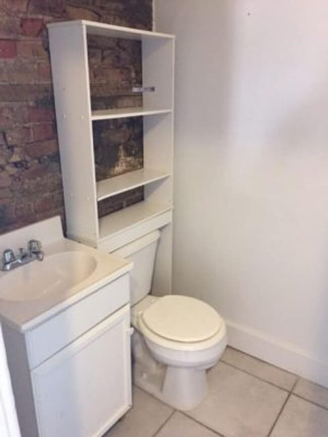 Building Photo - 2817 Glendora Ave