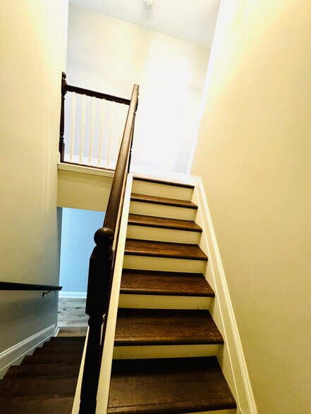 Building Photo - 2231 Orleans St