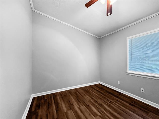Building Photo - 514 Paza Dr