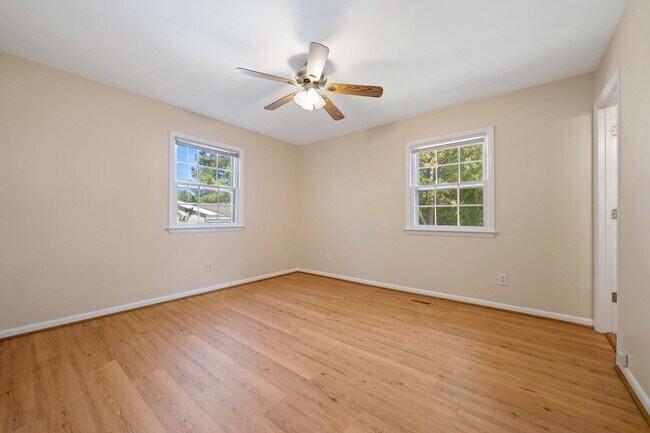 Building Photo - Charming 4 Bedroom, 2 Bath Home in Great Garner Location Available NOW