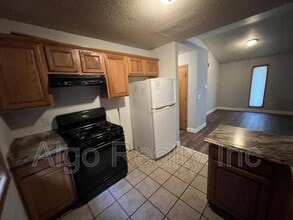 Building Photo - 2931 N Aldrich Ave