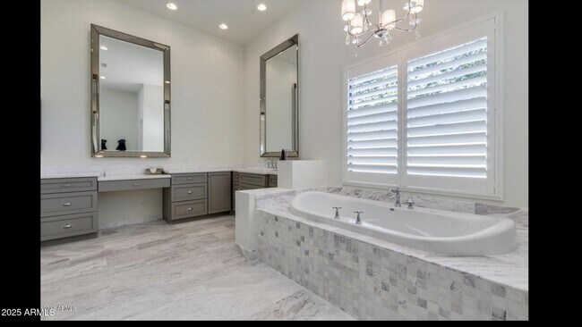 Building Photo - 2836 E Carob Dr