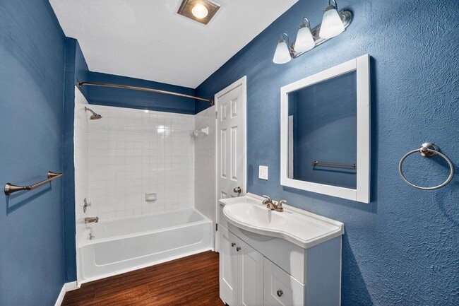 Building Photo - 12331 Limerick Ave