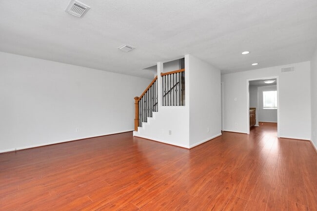 Building Photo - 12823 Briarwest Cir