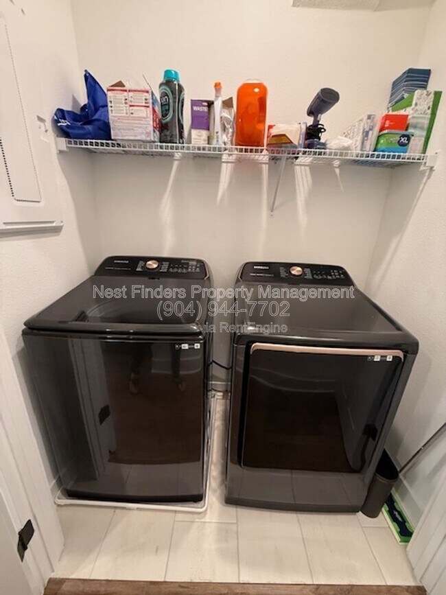 Building Photo - 11114 Quasar Ct