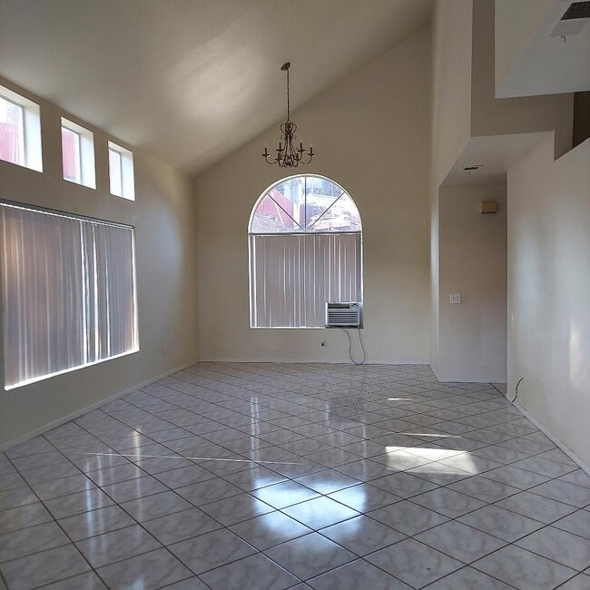 Building Photo - 8021 Eppick Ct
