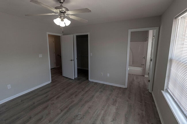 Building Photo - 1643 Citadel Dr