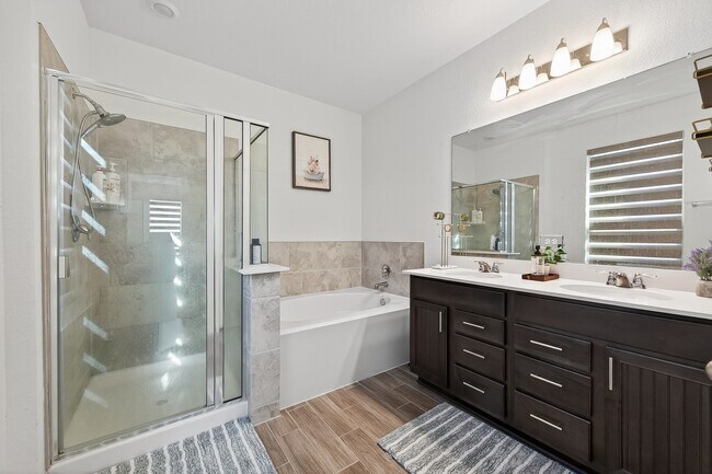 Building Photo - 5724 Texas Sage Dr