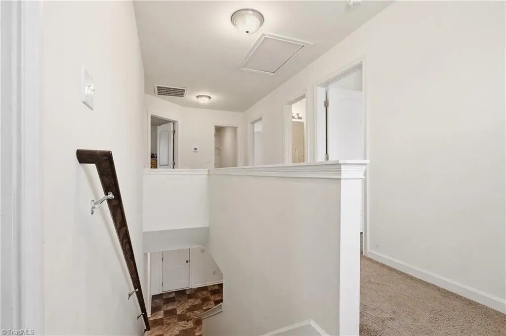 Building Photo - Room in House on Ransom Trace Ct