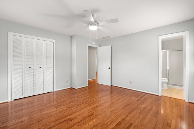 Building Photo - 3803 Derbyshire Dr