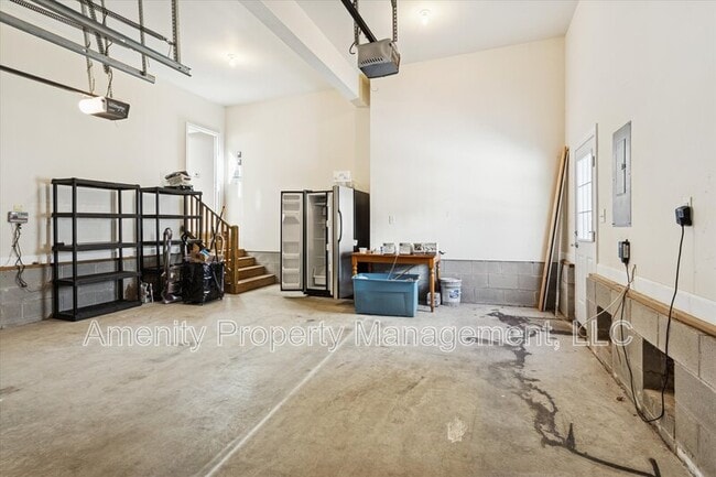 Building Photo - 103 Overlook Point