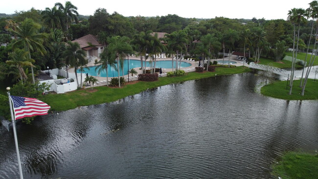 Building Photo - 11071 Baybreeze Way