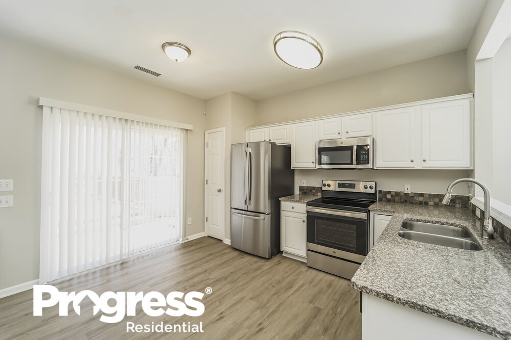 Building Photo - 10453 Roundleaf Dr