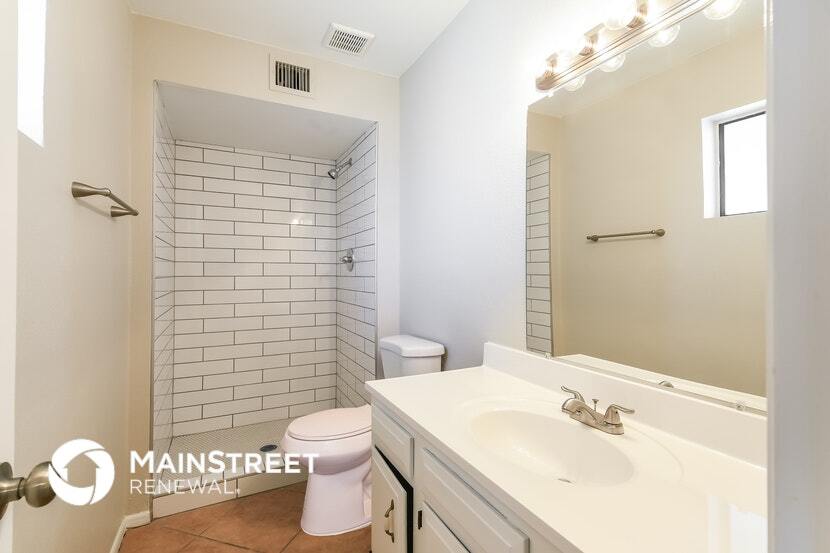 Building Photo - 1716 W Sequoia Dr