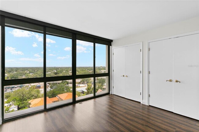 Building Photo - 3301 Bayshore Blvd