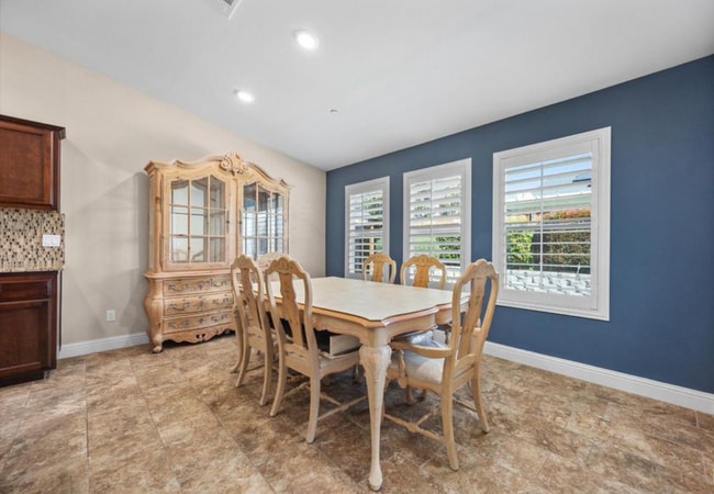 Building Photo - Beautiful 4 Bed 2 Bath Home!!!