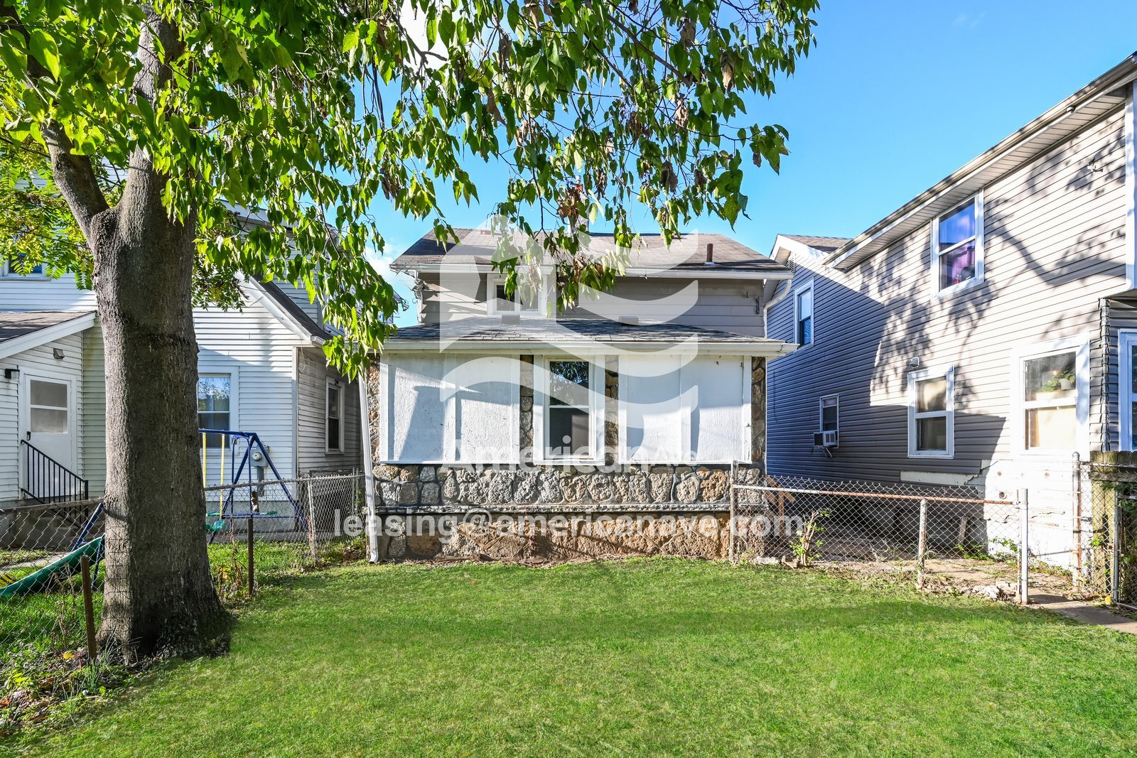 Building Photo - 1121 Reservoir St