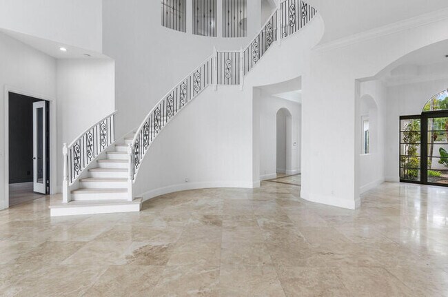 Building Photo - 17662 Circle Pond Ct