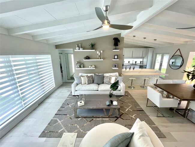 Building Photo - 2424 Tortugas Ln