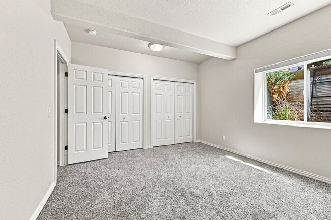 Building Photo - $3,195.95, 6 bed, 4 bath located in Colorado Springs