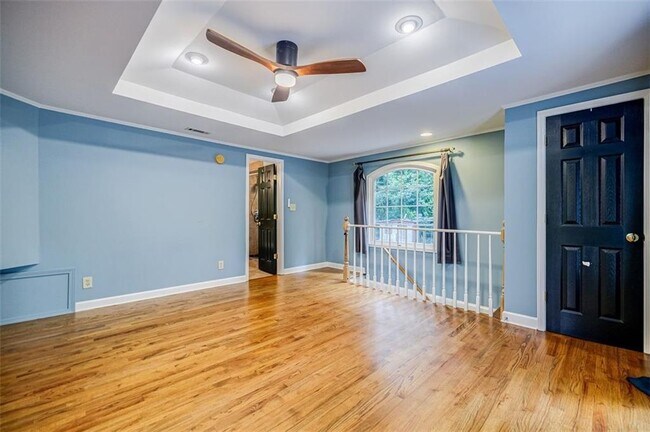 Building Photo - 183 Locust St NE