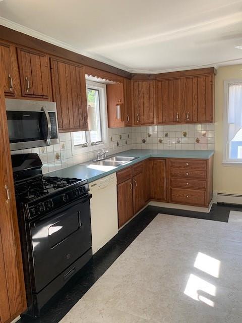 Building Photo - 69 Dorr Ave